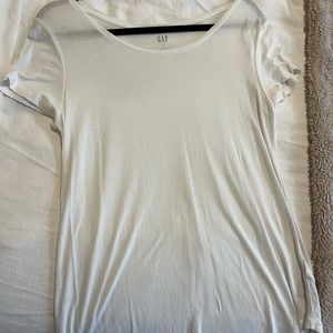 GAP tshirt